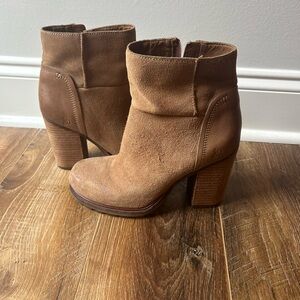 Sam Edelman Tan Suede Ankle Booties
